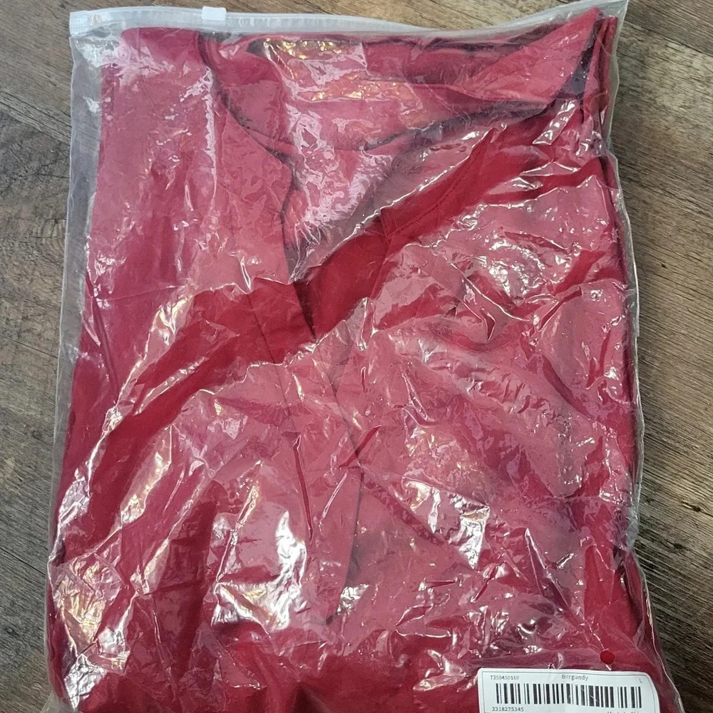 Red, 3/4 Length Button Sleeves, No Brand,  NWOT in bag - Picture 5 of 6